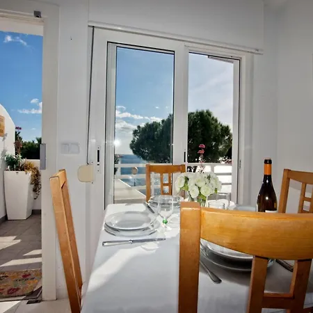 Cozy In For A Family By The Sea Apartment *