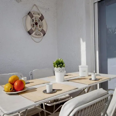 Apartment Cozy In For A Family By The Sea Roses