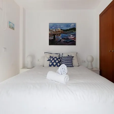 Cozy In For A Family By The Sea